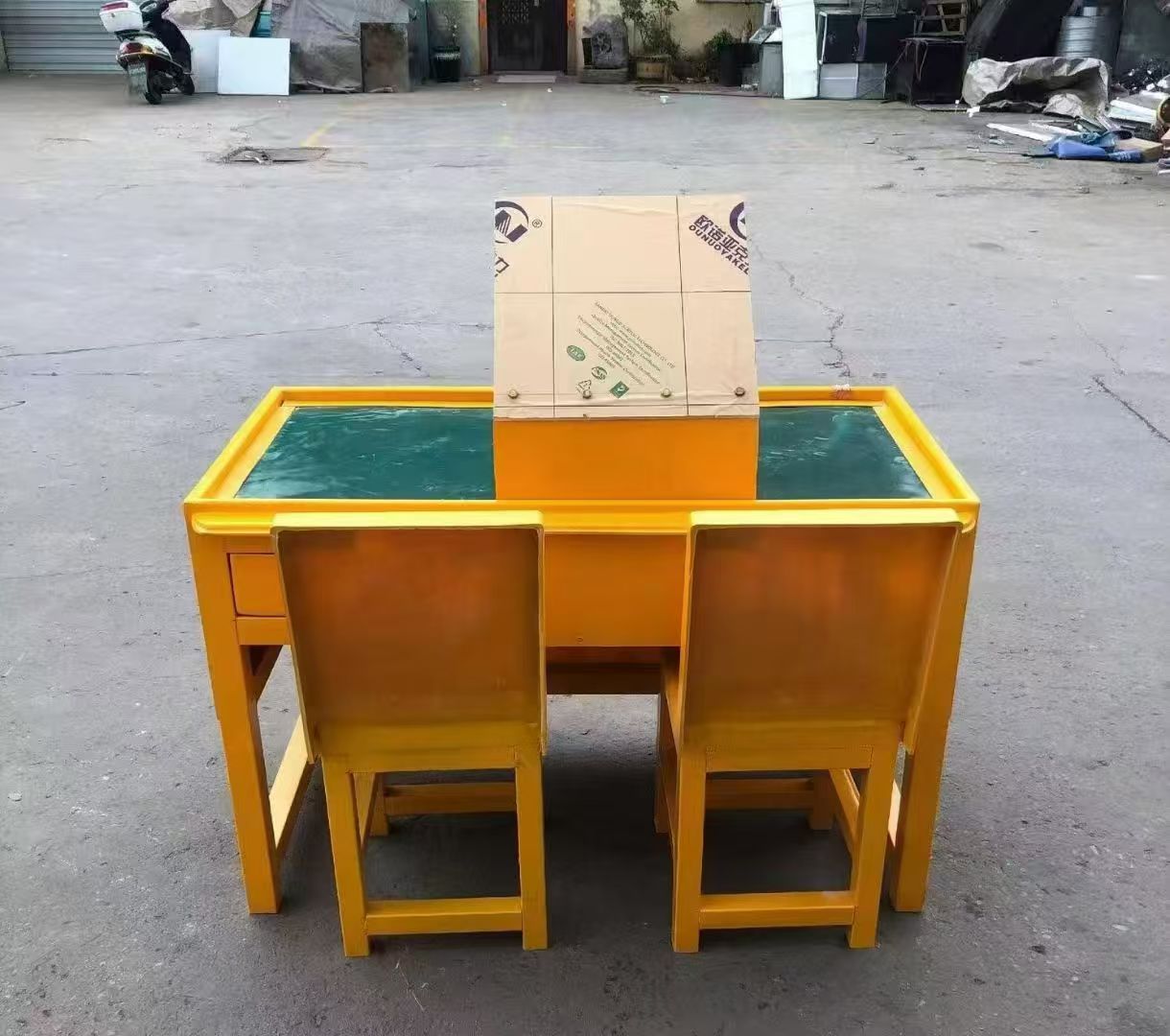 二道防静电导通桌井下煤矿火工品发放桌：危险品流转的安全守护者